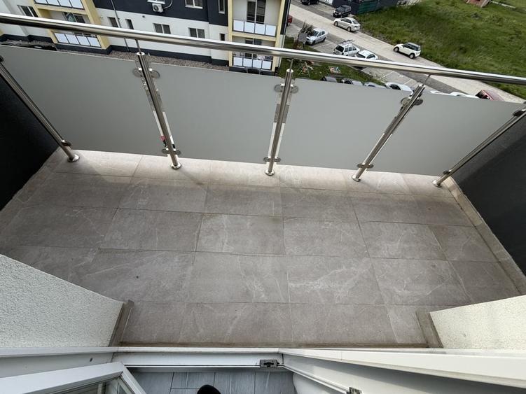Apartament cu 2 camere decomandat, mobilat în Giroc