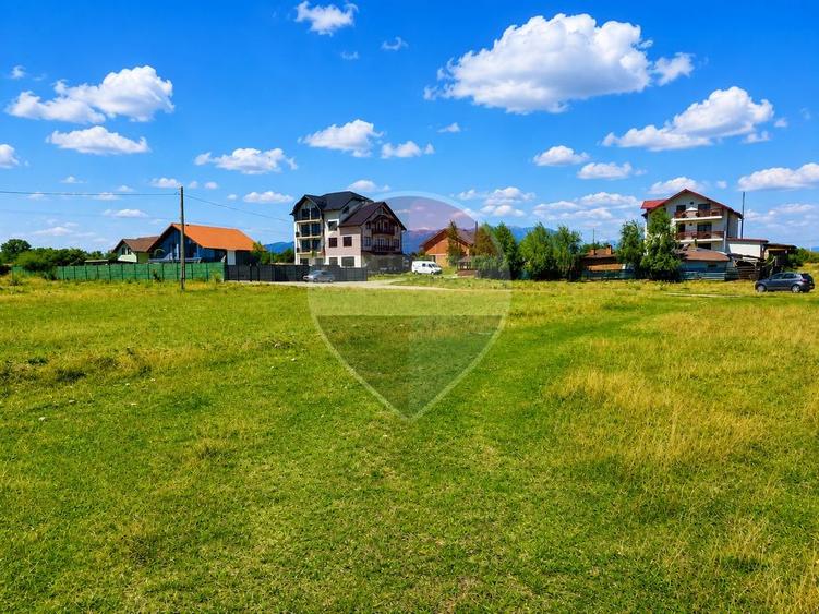Teren Construcții intravilan de 1205 mp, în Glăjărie
