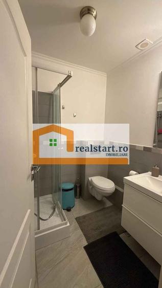Apartament cu 4 camere decomandat, mobilat în Băneasa