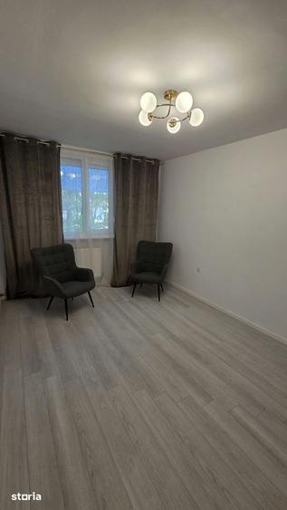 Apartament cu 3 camere decomandat în Carpați 1
