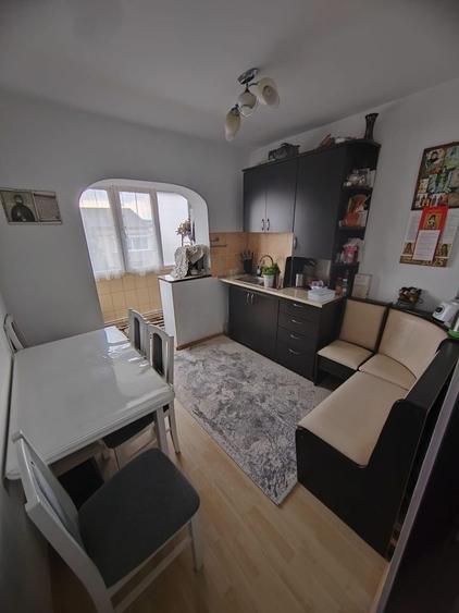 Apartament cu 2 camere decomandat în Paltin