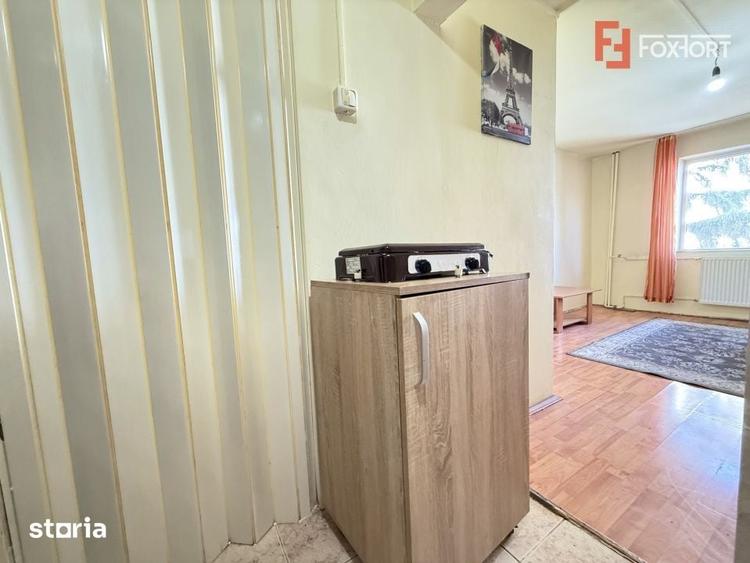 Garsonieră semidecomandată în Est