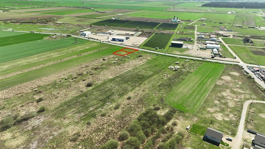 Teren Construcții intravilan de 1237 mp, în Oșorhei