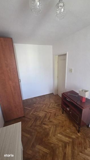Apartament 3 camere, balcon, etaj 4, Targovi?te - 11