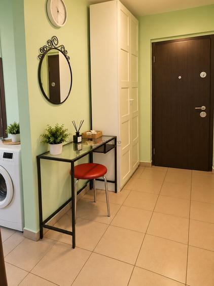 Apartament cu 3 camere decomandat, mobilat în Drumul Taberei