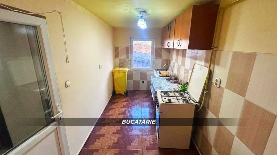 Casă cu 2 camere cu Teren 197 Mp în Central
