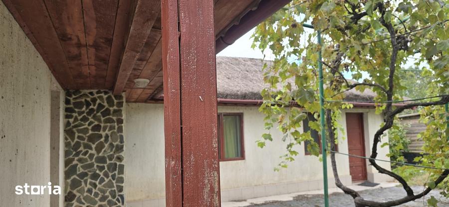 Casă cu 4 camere cu Teren 1917 Mp în Corbu