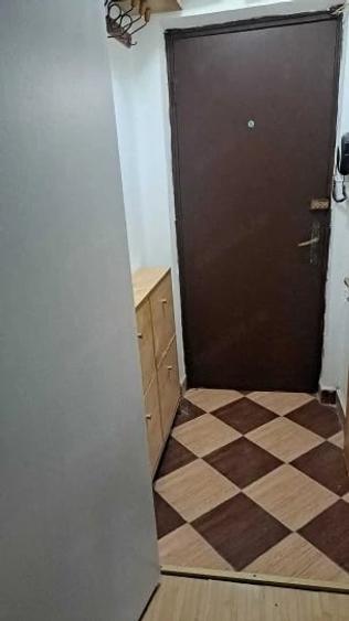 Garsonieră semidecomandată în P-ța Alba Iulia
