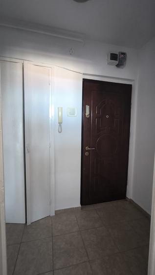 Apartament cu 2 camere semidecomandat în Semicentral