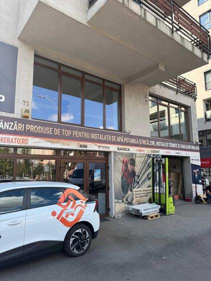 Spațiu comercial, de 450 mp, în Plopilor