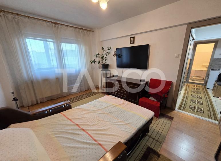 Apartament cu 2 camere decomandat, mobilat în Mihai Viteazul
