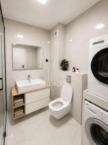 Apartament cu 3 camere semidecomandat, mobilat în Europa