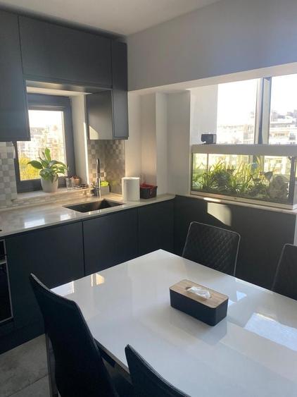DUPLEX superb de 4 camere cu Vedere spre Bd. Unirii - Et. 8+9 - 4