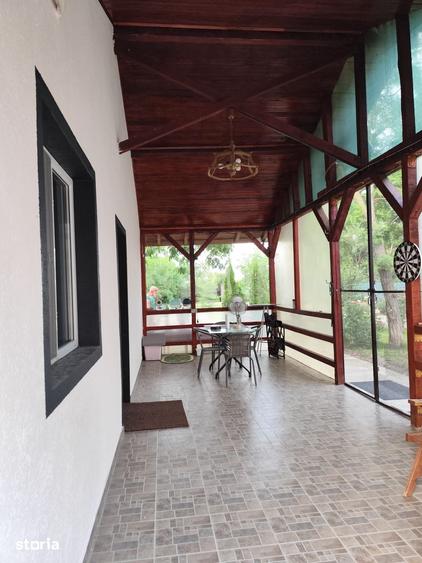 Casă cu 5 camere cu Teren 1468 Mp în Meri
