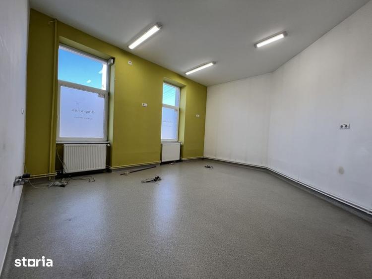 Spațiu comercial, de 230 mp, în Gruia