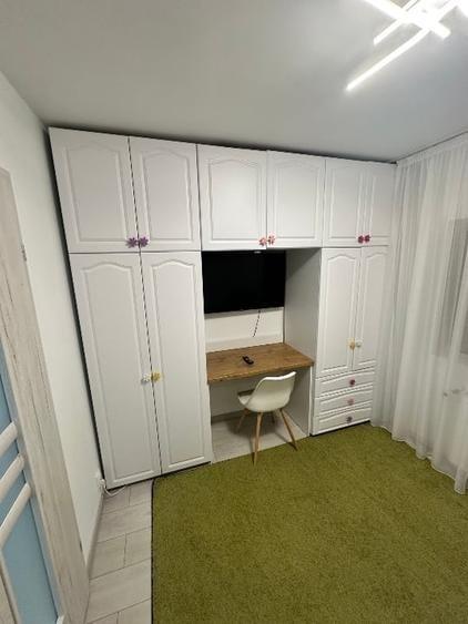 Apartament cu 4 camere în Drumul Taberei