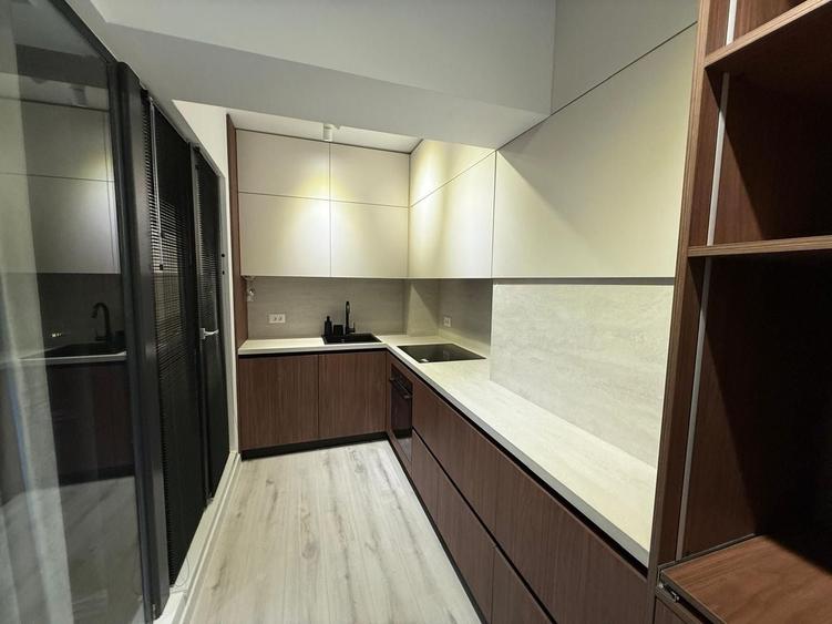 Apartament cu 2 camere semidecomandat, mobilat în Lujerului