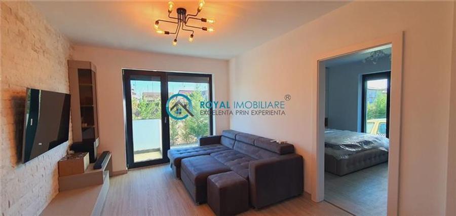 Apartament cu 3 camere decomandat în Albert