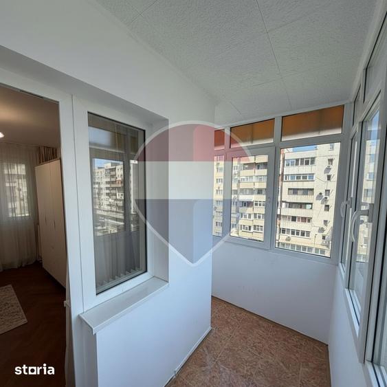Apartament cu 3 camere decomandat în Independenței