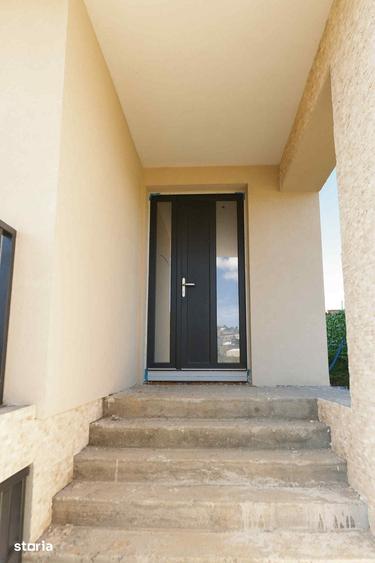 Casă cu 5 camere cu Teren 605 Mp în Ciurila