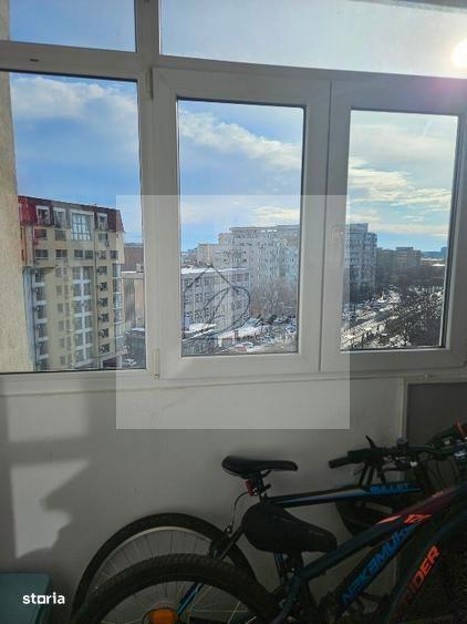 Apartament cu 4 camere decomandat, mobilat în Grivița