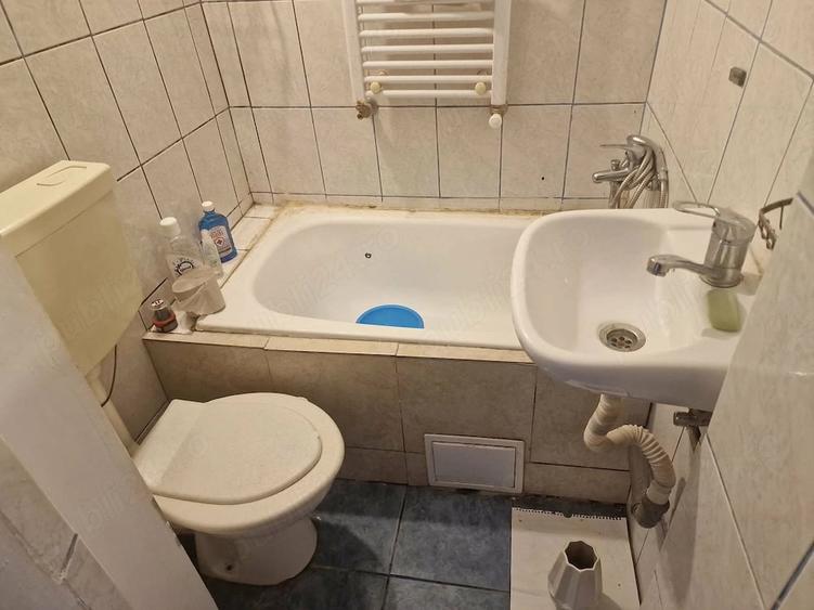 Garsonieră decomandată în Central