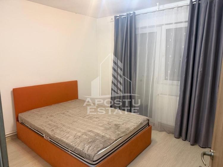 Apartament cu 3 camere decomandat, mobilat în Dâmbovița