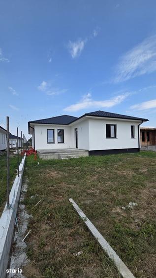 Casă cu 4 camere cu Teren 480 Mp în Central