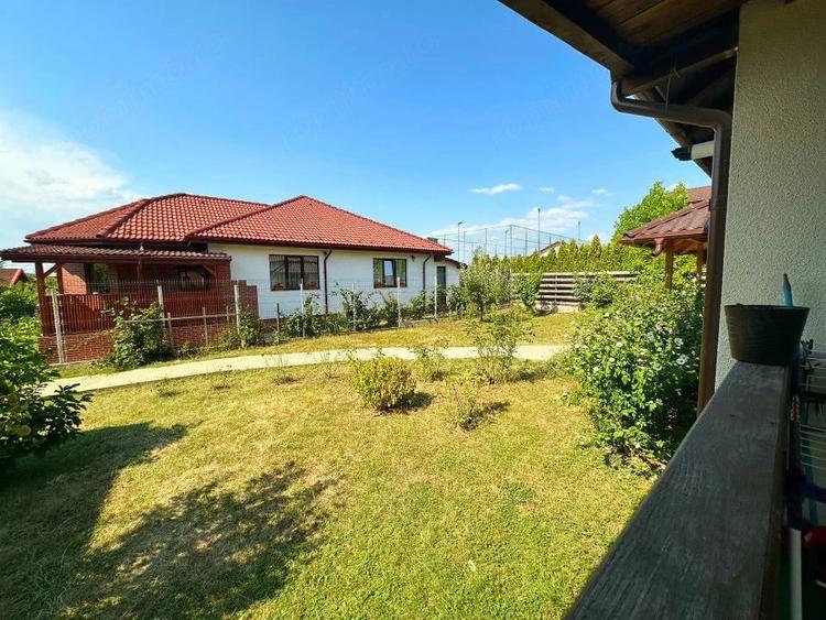 Casă cu 3 camere cu Teren 500 Mp în Smeura