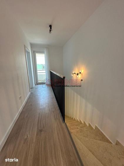 Casă cu 4 camere cu Teren 324 Mp în Vidra
