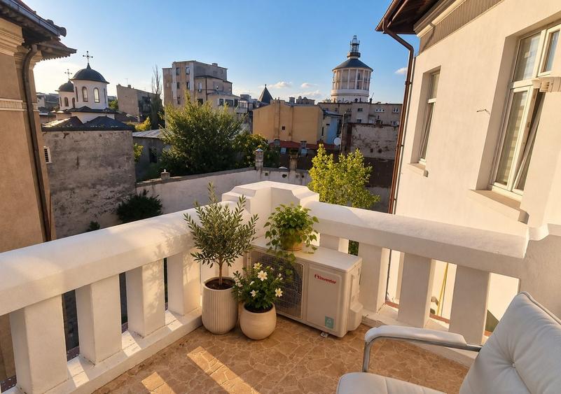 Apartament cu 5 camere decomandat în Pache Protopopescu