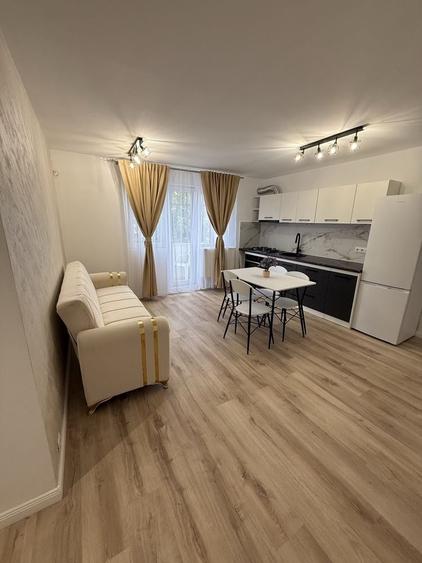 Apartament cu 2 camere decomandat în Rogerius