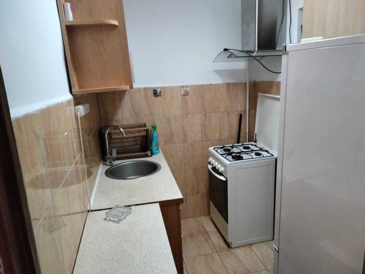 Garsonieră decomandată în Dorobanților