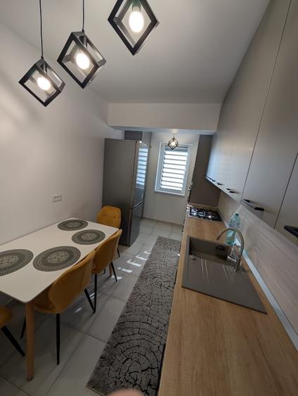 Apartament cu 3 camere decomandat, mobilat în Theodor Pallady