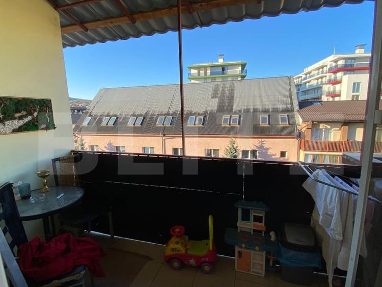 Apartament cu 2 camere decomandat, mobilat în Iris