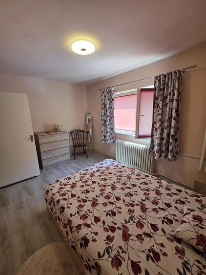 Apartament cu 2 camere semidecomandat în Girocului