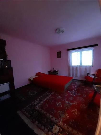 Casă individuală cu 4 camere cu Teren 1352 Mp în Tătărani