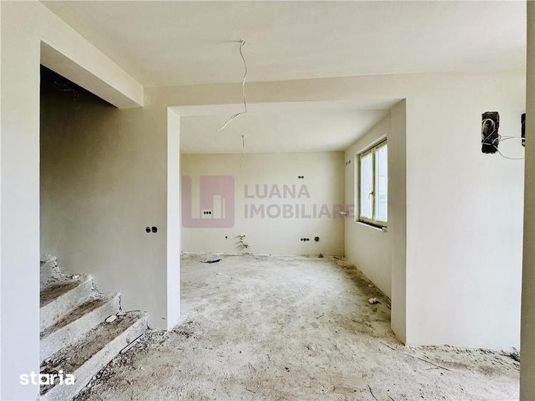 Casă cu 3 camere cu Teren 220 Mp în Central