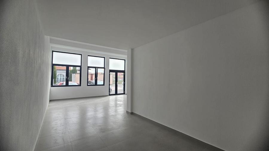 Spațiu comercial, de 55 mp, în Central