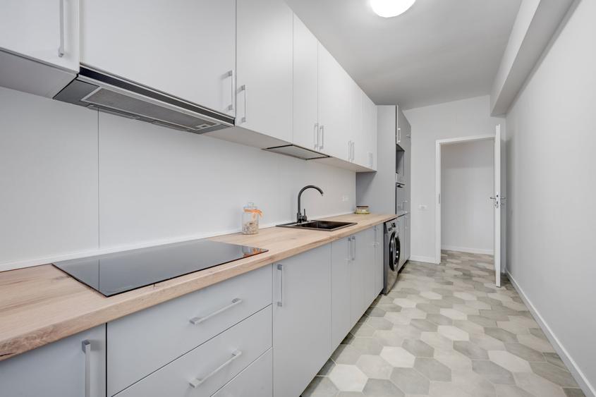 Apartament cu 2 camere semidecomandat, mobilat în Tunari