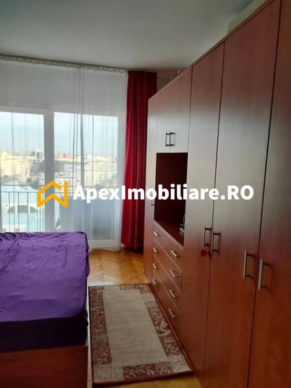 Apartament cu 3 camere semidecomandat în Națiunile Unite