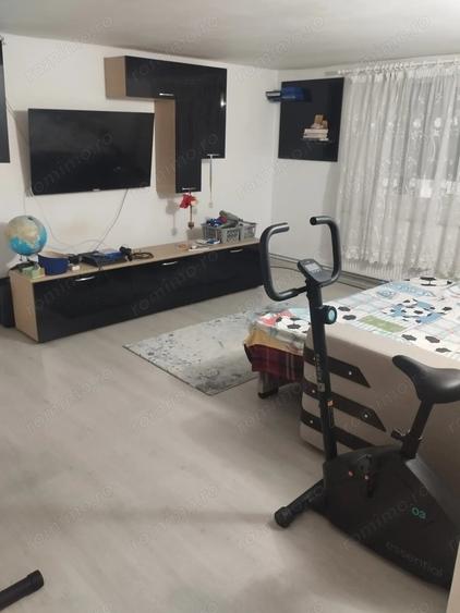 Casă cu 4 camere cu Teren 740 Mp în Pișchia