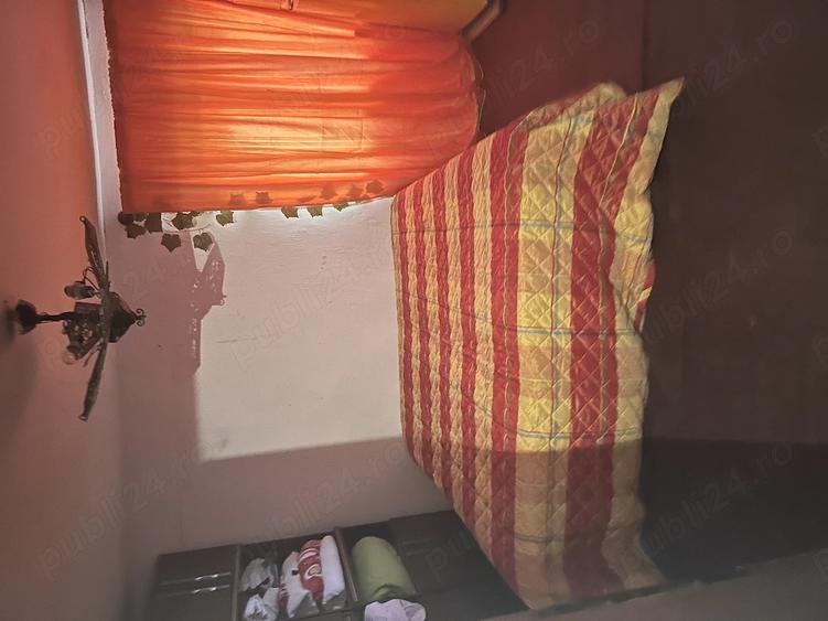 Casă cu 5 camere cu Teren 1939 Mp în Talea