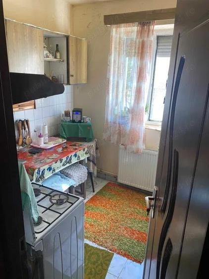 Apartament cu 2 camere decomandat în Orșova