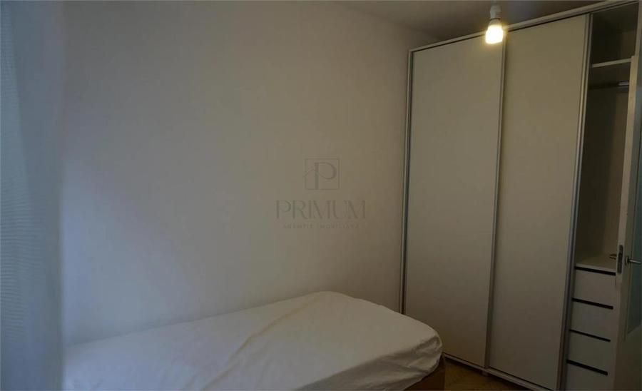 Apartament cu 3 camere semidecomandat, mobilat în Spitalul Județean