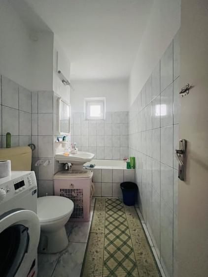 Apartament cu 2 camere semidecomandat, mobilat în Lipovei
