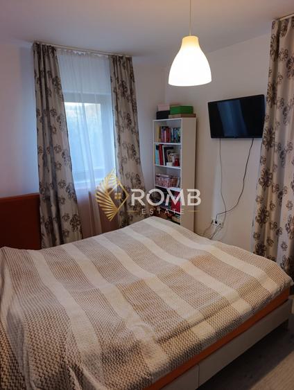 Apartament cu 3 camere decomandat în Florești