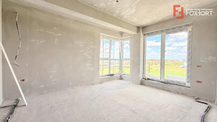 Apartament cu 2 camere semidecomandat în Moșnița Nouă