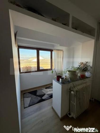 Apartament cu 2 camere decomandat în Democrației
