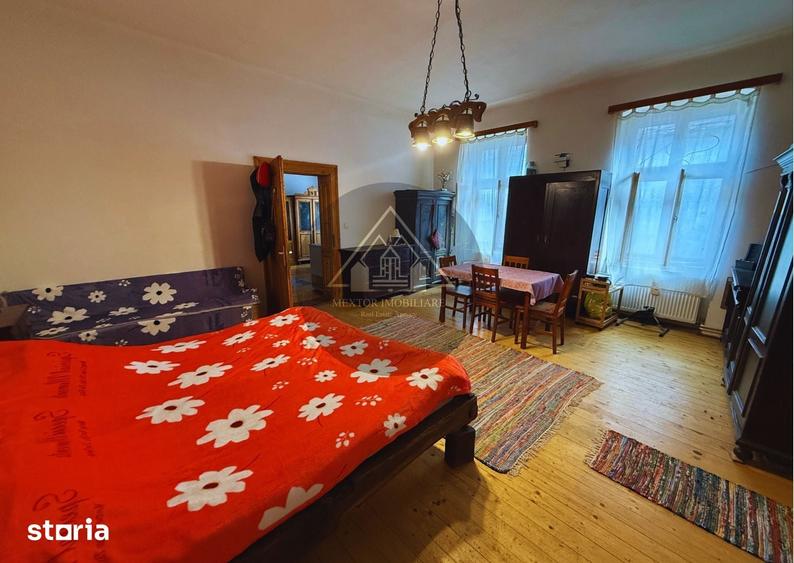 Casă cu 4 camere cu Teren 1176 Mp în Biertan